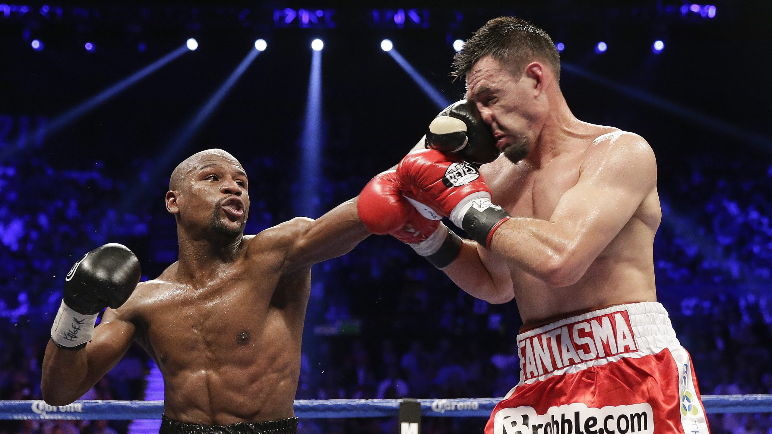 爱游戏app-NBA官方公告：新赛季季后赛泡泡环境加强管理