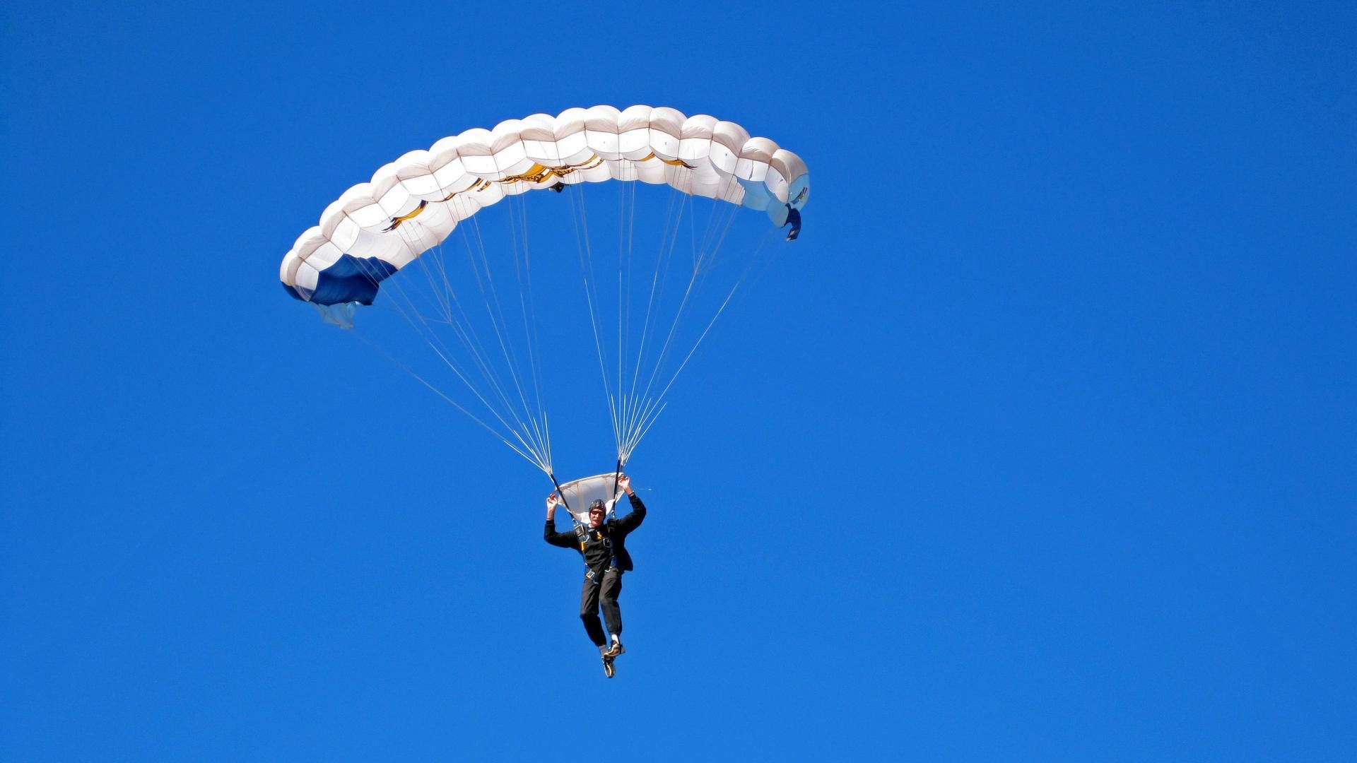 爱游戏ayx官网-裁判新规层层升级：促进公平竞争的又一大步，裁判要公平公正致辞